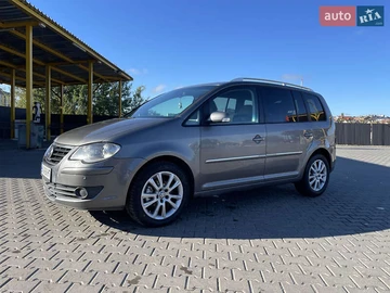 Авто Volkswagen Touran 2008 № 8339057
