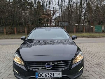 Авто Volvo V60 2013 № 8339422