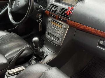 Авто Toyota Avensis 2005 № 8339718