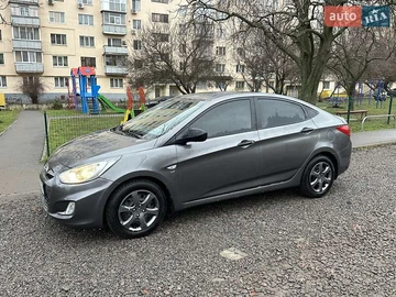 Авто Hyundai Accent 2013 № 8339797