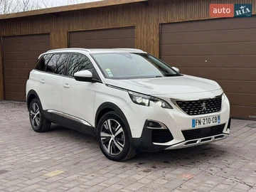 Авто Peugeot 5008 2020 № 8339916