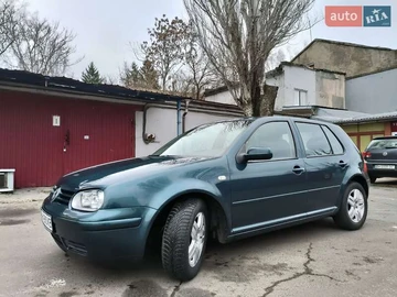Авто Volkswagen Golf 2003 № 8340143