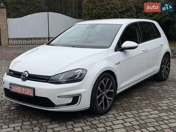Авто Volkswagen E-Golf 2015 № 8340296