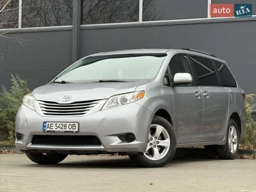 Авто Toyota Sienna 2016 № 8340441
