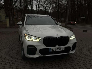 Авто BMW X5 2023 № 8340656