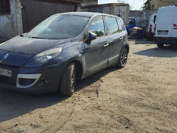 Авто Renault Scenic 2011 № 8340697