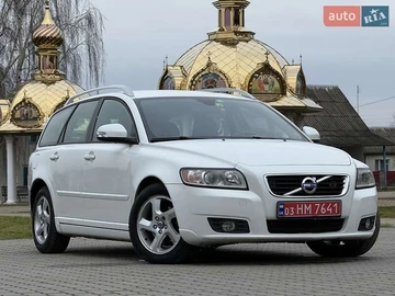 Авто Volvo V50 2012 № 8340906