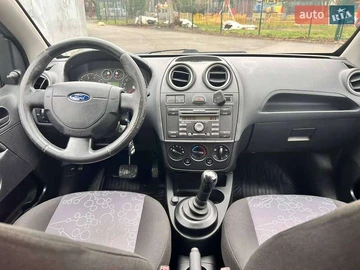 Авто Ford Fiesta 2006 № 8341254