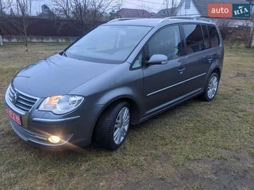 Авто Volkswagen Touran 2007 № 8341355