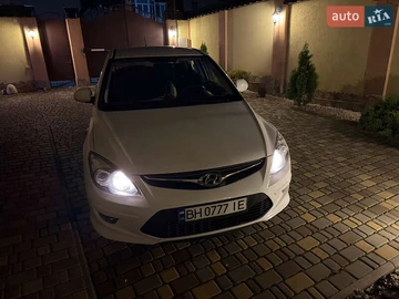Авто Hyundai I30 2011 № 8341400