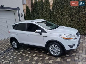 Авто Ford Kuga 2012 № 8341501
