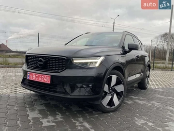 Авто Volvo Xc40 2022 № 8341699