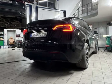 Авто Tesla Model Y 2024 № 8341924
