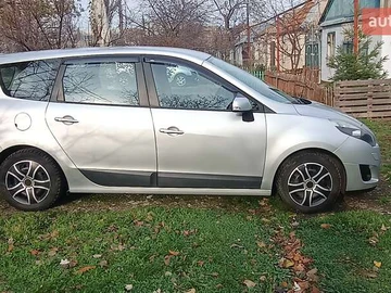 Авто Renault Grand Scenic 2010 № 8341985