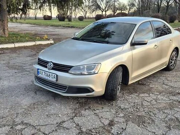 Авто Volkswagen Jetta 2012 № 8342276
