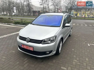 Авто Volkswagen Touran 2011 № 8342280