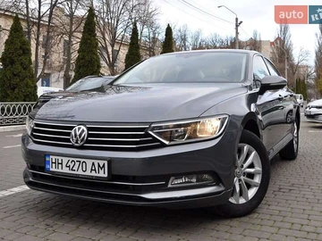 Авто Volkswagen Passat 2017 № 8342344
