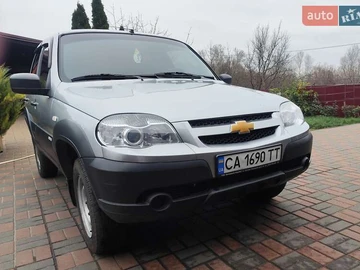 Авто Chevrolet Niva 2015 № 8342435