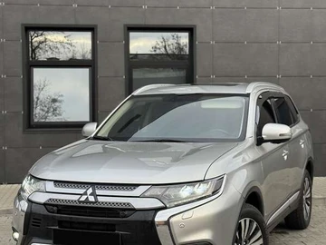 Авто Mitsubishi Outlander 2018 № 8342483