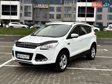 Авто Ford Kuga 2016 № 8342901