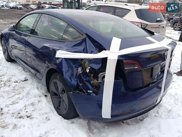 Авто Tesla Model 3 2023 № 8342918