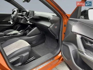 Авто Peugeot E-2008 2020 № 8343176