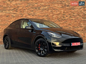 Авто Tesla Model Y 2024 № 8343279
