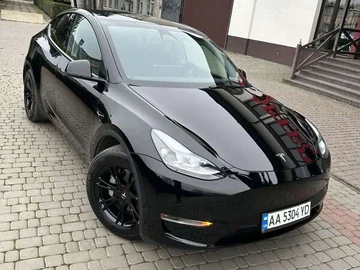 Авто Tesla Model Y 2024 № 8343704