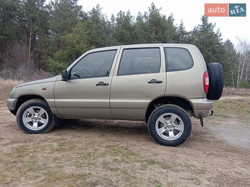 Авто Chevrolet Niva 2005 № 8343808