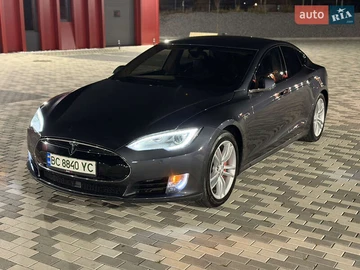 Авто Tesla Model S 2015 № 8344122