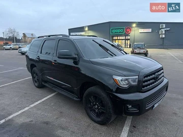 Авто Toyota Sequoia 2017 № 8344229