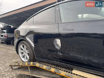 Авто Tesla Model Y 2023 № 8344230