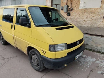 Авто Volkswagen Transporter 2000 № 8344367