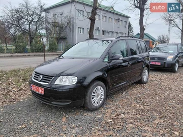 Авто Volkswagen Touran 2006 № 8344431