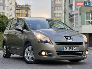 Авто Peugeot 5008 2012 № 8344459