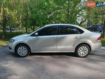 Авто Volkswagen Polo 2013 № 8344465