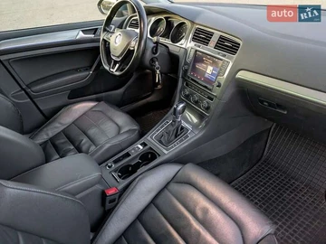 Авто Volkswagen E-Golf 2014 № 8345048