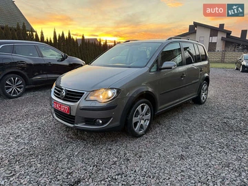 Авто Volkswagen Touran 2008 № 8345054