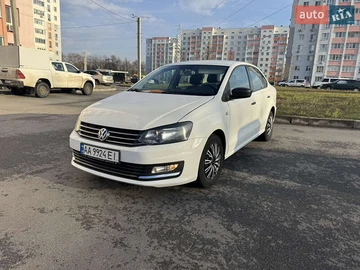 Авто Volkswagen Polo 2017 № 8345056