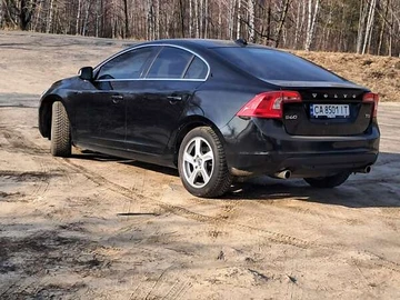 Авто Volvo S60 2013 № 8345167