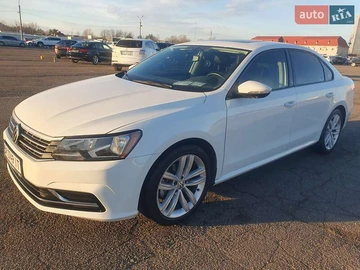 Авто Volkswagen Passat 2018 № 8345200