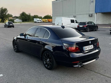 Авто BMW 5 Series 2003 № 8345370