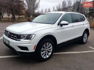 Авто Volkswagen Tiguan 2018 № 8345378