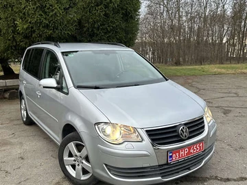 Авто Volkswagen Touran 2009 № 8345909