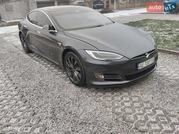 Авто Tesla Model S 2018 № 8345957