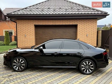 Авто Audi A4 2023 № 8345975