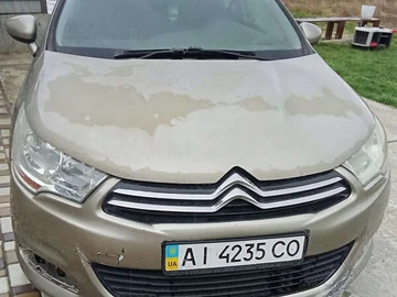 Авто Citroen C4 2012 № 8346060