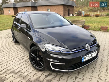 Авто Volkswagen E-Golf 2017 № 8346975
