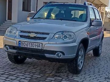 Авто Chevrolet Niva 2010 № 8347402
