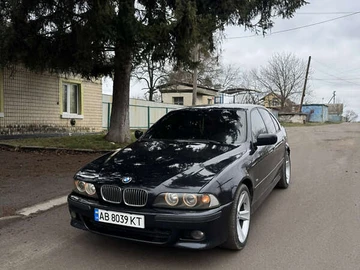 Авто BMW 5 Series 2003 № 8347433